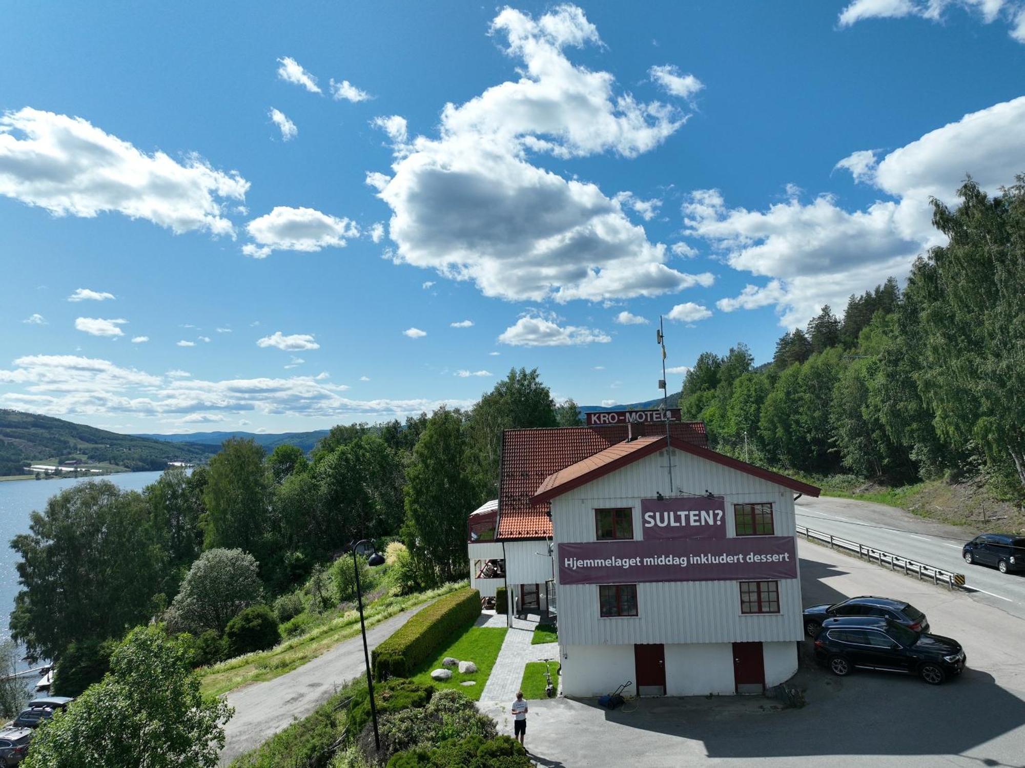 Kroderen Kro & Motel As Hamremoen Exteriör bild
